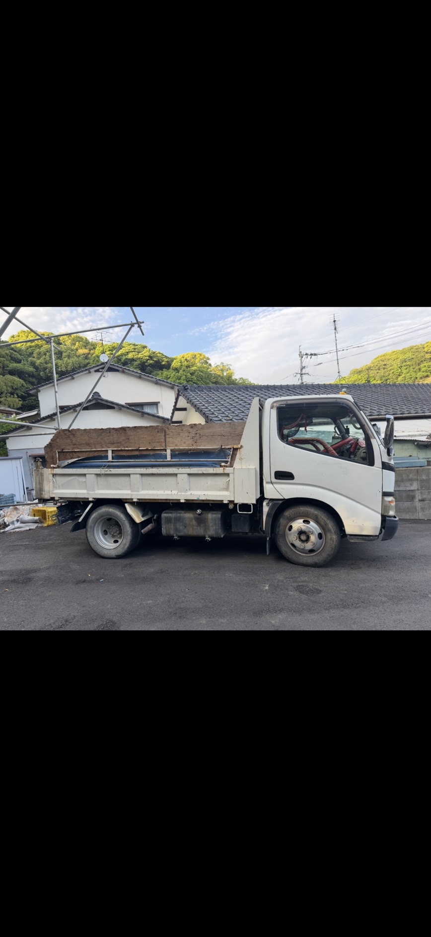 2t小型ダンプ