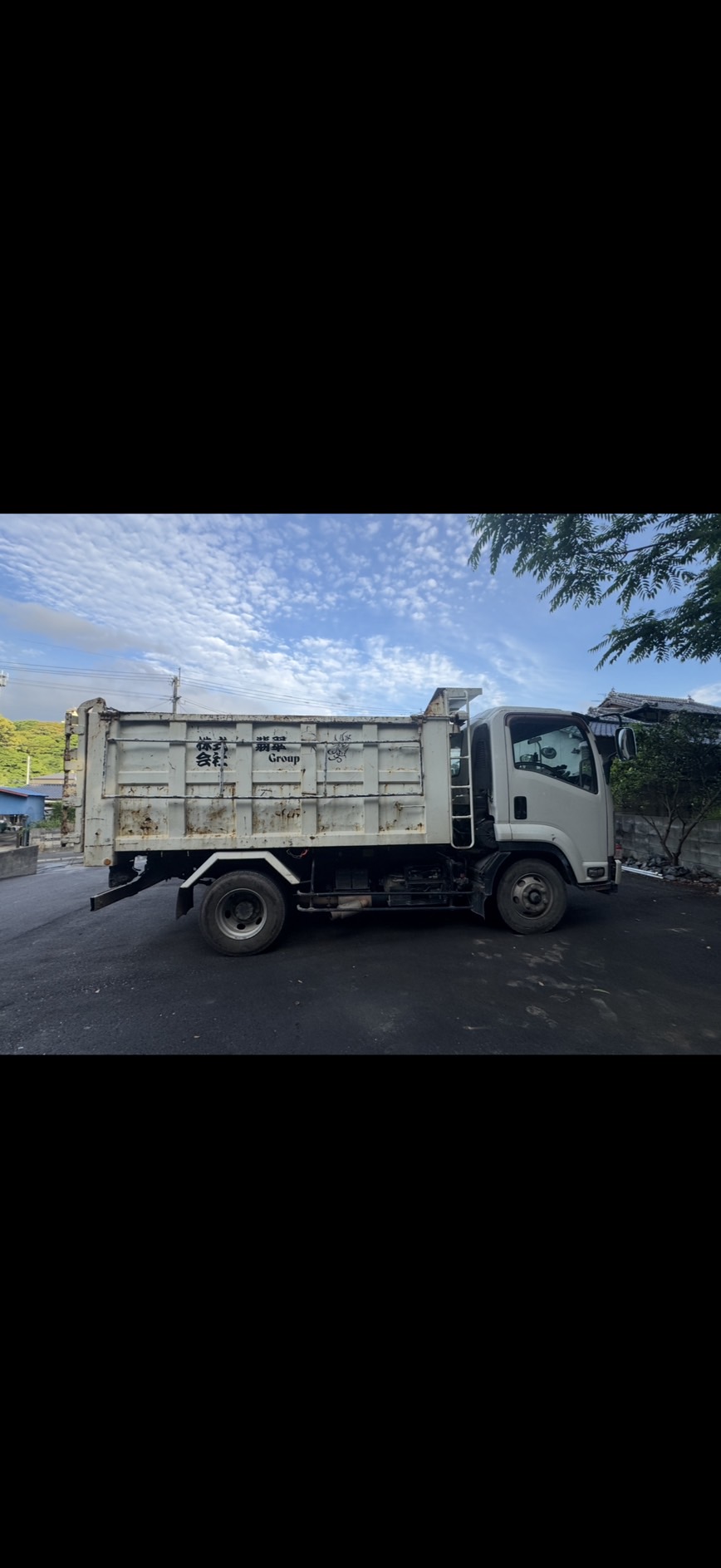 翡翠グループ ダンプ車